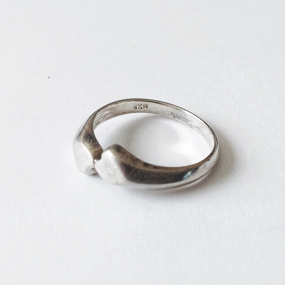 VINTAGE sterling silver double facing heart ring - Picture 3 of 8